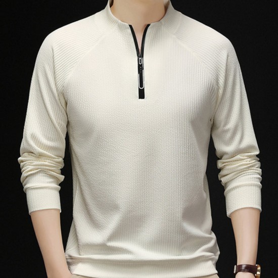 Modischer Herren-Pullover mit Viertelreiverschluss