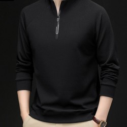 Modischer Herren-Pullover mit Viertelreiverschluss