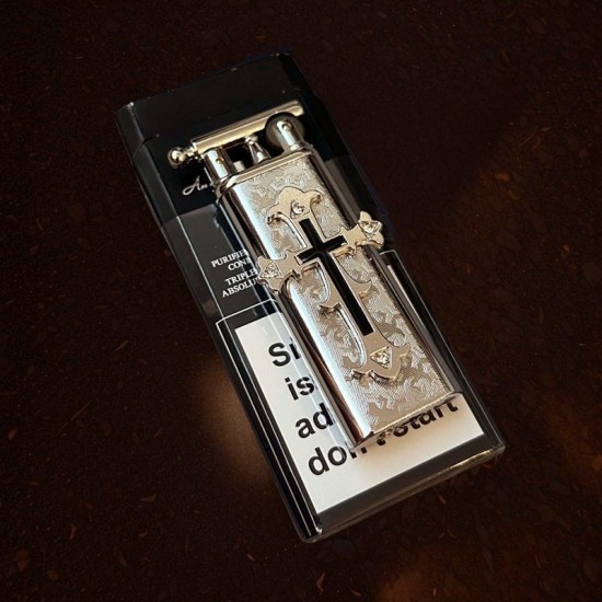 Heier Verkauf 50% Rabatt aufstilvolles Vintage-Feuerzeug mit Kreuz-Design