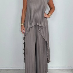 49% RabattLaney Set aus plissiertem, kurzrmligem, unregelmigem Midi-Top und Hose mit weitem Bein und elastischer Taille