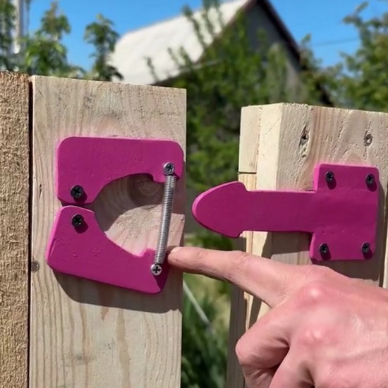 Selbstverriegelnder Schwerlasttorverschluss für Holzzaun mit Befestigungselementen